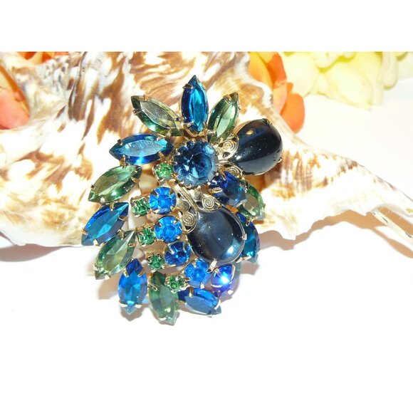 Stunning Blue and Green Rhinestone Brooch, Vintage Rhinestone Brooch, - Picture 6 of 6